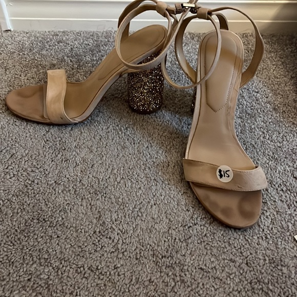 Shoes - Picture 16 of 16